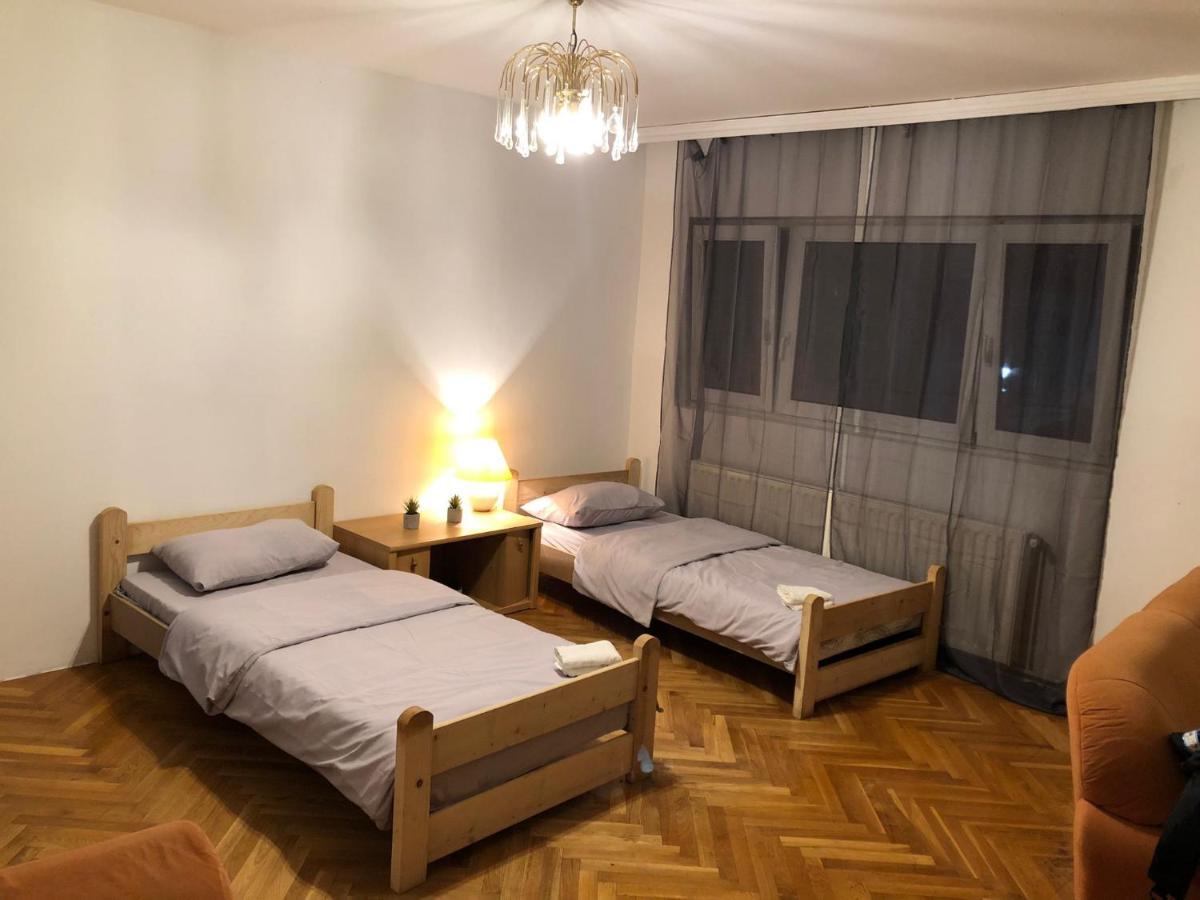 Old House Old Town Hostel Sarajevo Bagian luar foto