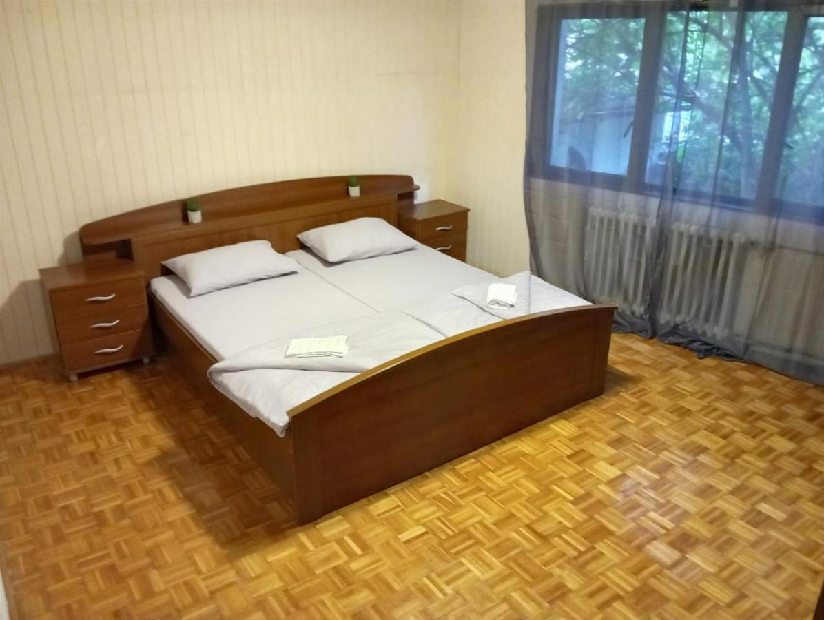Old House Old Town Hostel Sarajevo Bagian luar foto